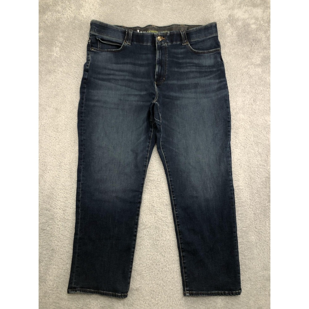 Lee Jeans Mens 42x29 (Tag 44x29) Blue Extreme Motion Relaxed Straight